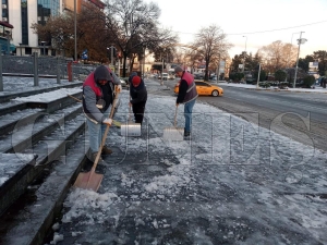 B�y�k�ehir ekipleri yayalar�n g�venli�i i�in seferber